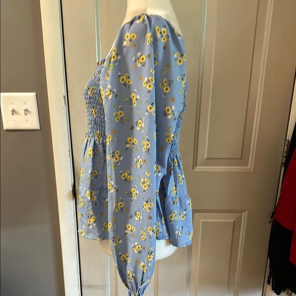 Derek Heart Smocked Peplum Blouse with Puff Sleeves in Blue and Yellow - Picture 4 of 7